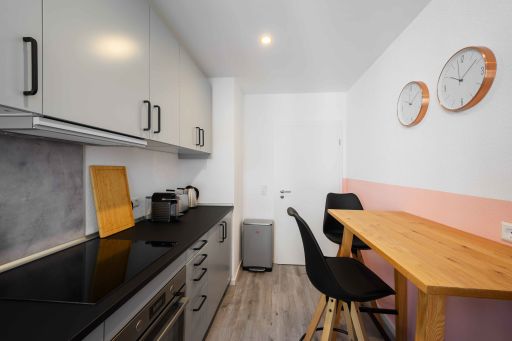 Miete 3 Zimmer Wohnung Stuttgart | Studio | Stuttgart | Gemütliches Zimmer in einem Coliving-Apartment in Stuttgart | Hominext