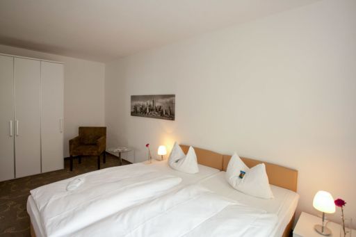 Rent 2 rooms apartment Essen | Entire place | Essen | Gemütliches Serviced Apartment - Zwei Schlafzimmer | Hominext