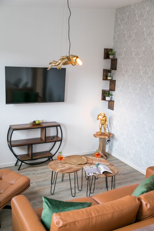 Miete 2 Zimmer Wohnung Rostock | Ganze Wohnung | Rostock | 80m² City Apartment für bis zu 6 Personen - Zentrale Lage mitten im Szeneviertel | Hominext