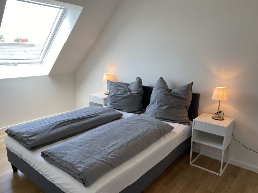 Miete 1 Zimmer Wohnung Berlin | Ganze Wohnung | Berlin | Dachgeschoß Studio im Herzen von Neukölln mit tollem Balkon | Hominext