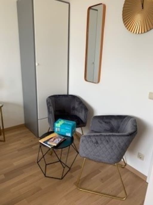 Rent 1 room apartment Köln | Entire place | Köln | Exklusive Wohnung in Köln Neuehrenfeld – Graeffstraße – mit Pool! | Hominext