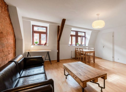 Rent 1 room apartment Dresden | Entire place | Dresden | Szenekiez: charmante Wohnung mit Dachbalken | Hominext