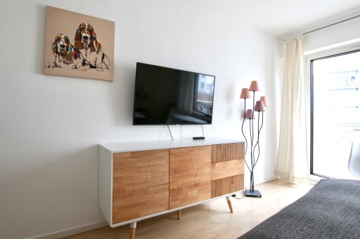 Miete 1 Zimmer Wohnung Köln | Ganze Wohnung | Köln | Helles Apartment mit Balkon am Barbarossaplatz | Hominext