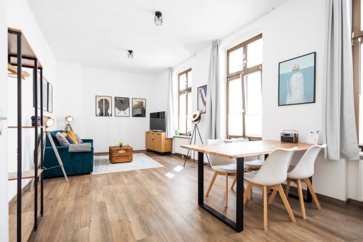 Rent 1 room apartment Halle (Saale) | Entire place | Halle (Saale) | Apartment am neuen Theater | Suite 1 | Altstadt | Küche | 55qm | 4 P | | Hominext