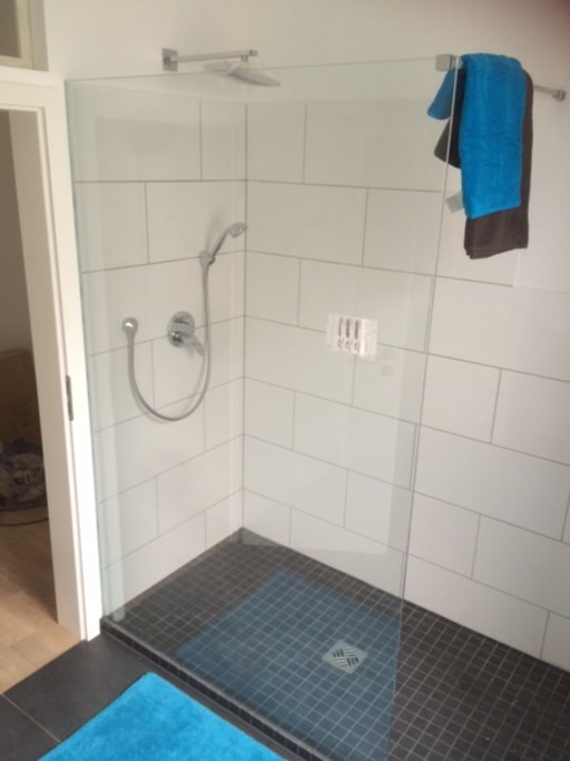 Rent 1 room apartment Neu-Isenburg | Entire place | Neu-Isenburg | Modern eingerichtetes Apartment mit Gartennutzung | Hominext