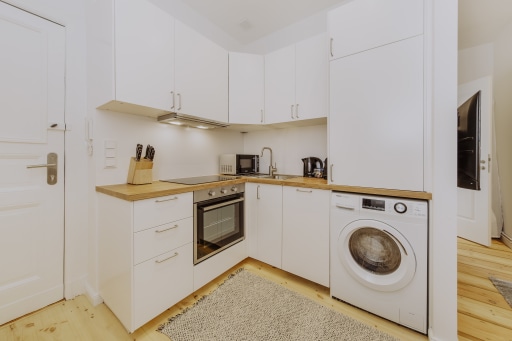 Rent 1 room apartment Berlin | Entire place | Berlin | Frisch sanierte 2-Zimmer Altbauwohnung | Hominext