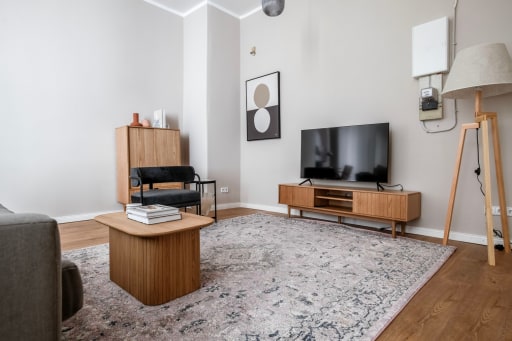 Rent 1 room apartment Berlin | Entire place | Berlin | Stilvolle großzügig geschnittene 2 Zimmer Wohnung in zentraler Lage direkt beim Viktoriapark | Hominext