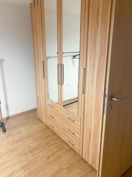 Rent 3 rooms apartment Duisburg | Entire place | Duisburg | Große Helle 4 Zimmer Maisonette-Wohnung | Hominext