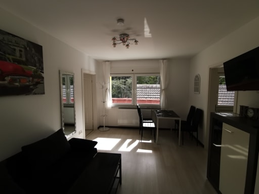 Rent 2 rooms apartment Köln | Entire place | Köln | 3-Zimmer Wohnung in der Nähe vom Flughafen | Hominext