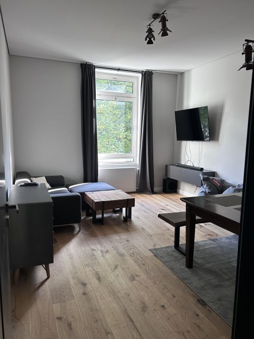 Rent 1 room apartment Frankfurt am Main | Entire place | Frankfurt am Main | Hochwertig renovierte 2-Zimmer Wohnung in Frankfurt-Sachsenhausen