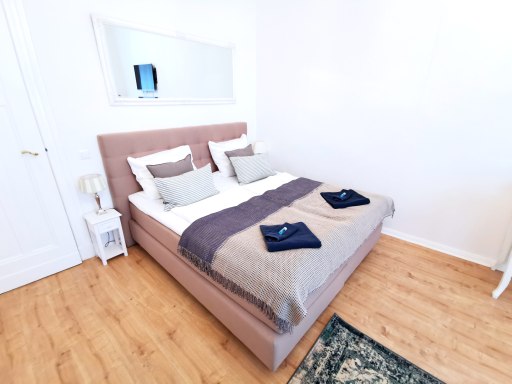 Miete 1 Zimmer Wohnung Berlin | Ganze Wohnung | Berlin | Apartment KVH Schloß Charlottenburg, Boxspringbetten, WLAN/ WiFi, WaMa, Trockner | Hominext