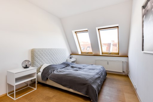 Miete 2 Zimmer Wohnung Berlin | Ganze Wohnung | Berlin | Dachgeschoss Wohnung mit sensationeller Sicht auf den Fernsehturm! Erstbezug nach vollständiger Möblierung | Hominext