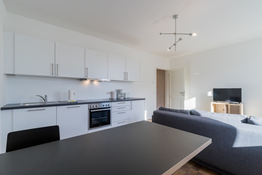 Rent 1 room apartment Berlin | Entire place | Berlin | Tolle 2 Zimmer Wohnung mit Balkon direkt am Hermannplatz | Hominext