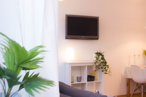 Rent 1 room apartment Aachen | Entire place | Aachen | Möblierte Wohnung mit Terrasse am Aquis Plaza | Hominext