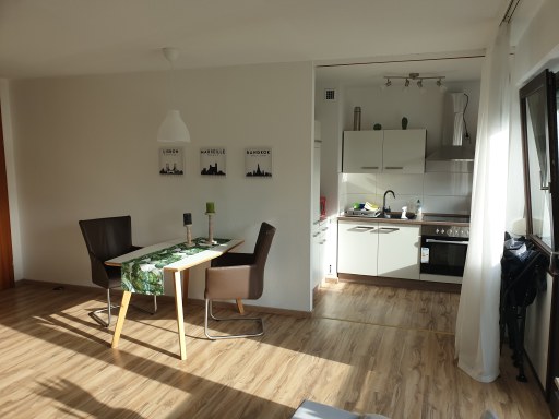 Rent 1 room apartment Mainz | Entire place | Mainz | Gemütlich, sonnig, zentral: 2-Zimmer-Apartment mit Balkon und Garage | Hominext