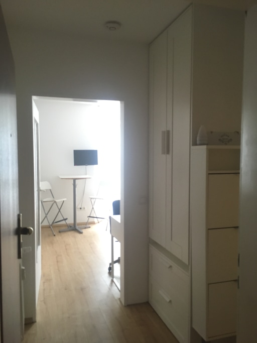 Miete 1 Zimmer Wohnung Düsseldorf | Ganze Wohnung | Düsseldorf | Stilvolles Wohlfühl-Apartment, Nähe Medienhafen | Hominext