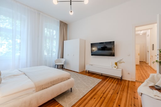 Miete 2 Zimmer Wohnung Berlin | Ganze Wohnung | Berlin | Renoviertes 2-Zimmer-Apartment mit Balkon in Charlottenburg | Hominext