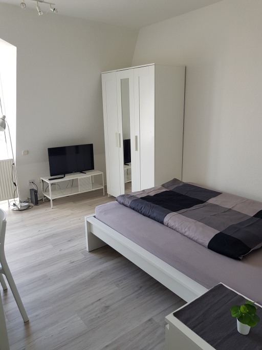 Miete 1 Zimmer Wohnung Magdeburg | Ganze Wohnung | Magdeburg | Schöne 1 Zimmer Wohnung in Magdeburg mit Balkon nahe Klinikum | Hominext