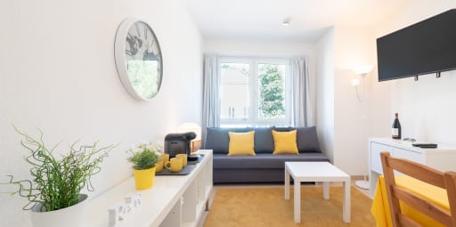 Rent 1 room apartment Aachen | Entire place | Aachen | Möbliertes Apartment an der RWTH mit Wohnzimmer | Hominext