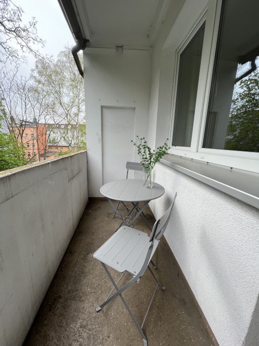 Miete 2 Zimmer Wohnung Berlin | Ganze Wohnung | Berlin | 'GIO' - Ein wunderbares Apartment mit drei Zimmern, das sich in unmittelbarer Nähe zur Spree befindet. | Hominext