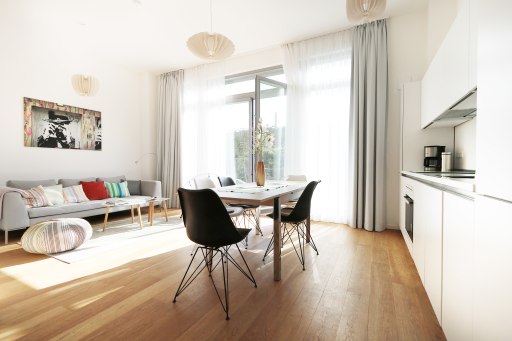 Rent 1 room apartment Berlin | Entire place | Berlin | Sonnige Erdgeschosswohnung mit großer Terrasse in Mitte | Hominext