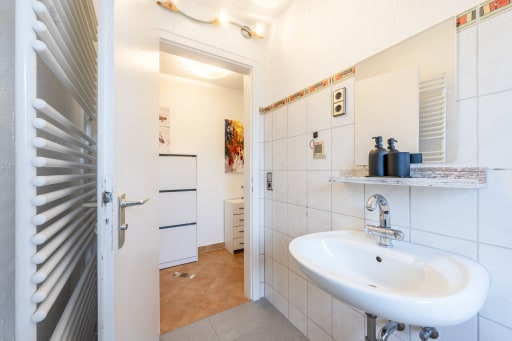 Rent 2 rooms apartment Böblingen | Entire place | Böblingen | Exclusive 3,5-Zimmer Maisonettewohnung I Familie I TOP-Location I Homeoffice | Hominext