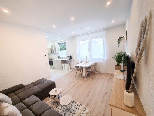 Rent 2 rooms apartment Essen | Entire place | Essen | Boho Home -liebevoll vollausgestatte 3ZKB in Uniklink-Nähe mit Gartennutzung | Hominext