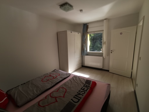 Rent 2 rooms apartment Köln | Entire place | Köln | 3-Zimmer Wohnung in der Nähe vom Flughafen | Hominext