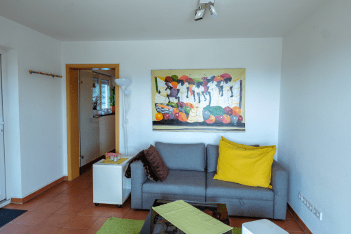 Rent 1 room apartment Weil am Rhein | Entire place | Weil am Rhein | 2 1/2 Einliegerwohnung, am Tüllinger Weinberg mit grandioser Sicht - möbliert - nahe CH Grenze | Hominext