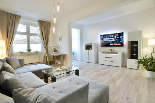 Rent 2 rooms apartment Magdeburg | Entire place | Magdeburg | *möbliertes Wohnen auf Zeit* Citynah, EBK, schnelles WLAN, alles NEU, vollausgestattet