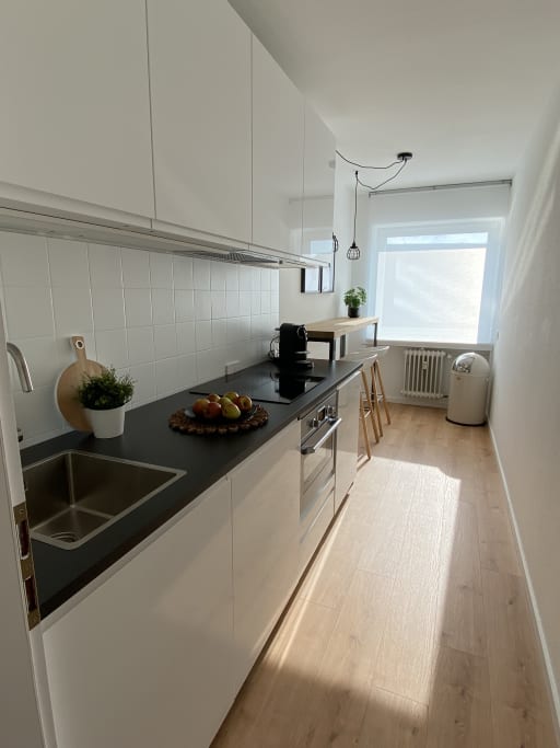 Rent 1 room apartment Köln | Entire place | Köln | Stilvoll entspannen: Ihr Zuhause fern von Zuhause | Hominext