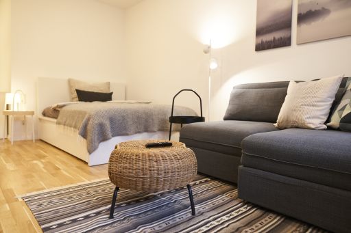 Rent 1 room apartment Stuttgart | Entire place | Stuttgart | Neues charmantes 1-Zimmer Businessapartment in Stuttgart-Mitte mit Balkon | Hominext