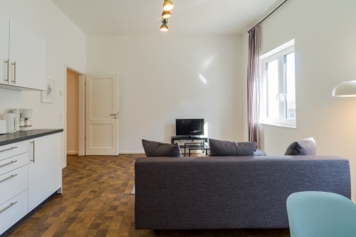 Rent 1 room apartment Berlin | Entire place | Berlin | Tolle 2 Zimmer Wohnung mit Balkon direkt am Hermannplatz | Hominext