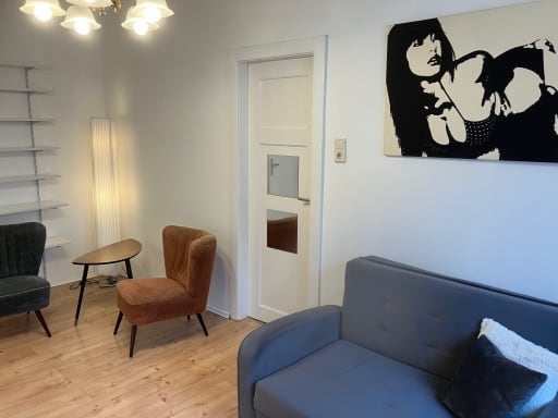 Rent 1 room apartment Hamburg | Entire place | Hamburg | Frisch renovierte und zentrale Wohnung Hamburg- U2/4 Burgstr | Hominext