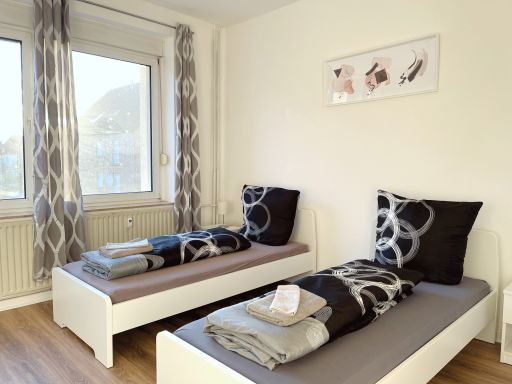 Rent 3 rooms apartment Osnabrück | Entire place | Osnabrück | 6-Bett-Apartment für Monteur | Küche