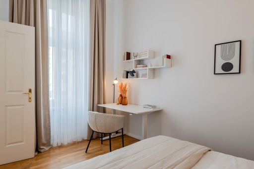 Miete 1 Zimmer Wohnung Berlin | Ganze Wohnung | Berlin | Sophistizierte Einfachheit: Stilvolles 2-Zimmer-Apartment mit Balkon | Hominext