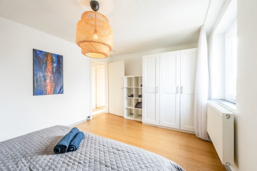 Rent 2 rooms apartment Böblingen | Entire place | Böblingen | Exclusive 3,5-Zimmer Maisonettewohnung I Familie I TOP-Location I Homeoffice | Hominext