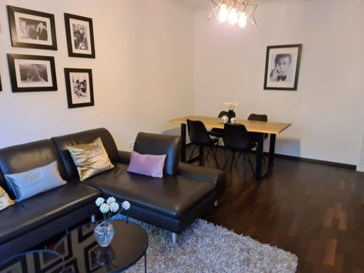 Rent 2 rooms apartment Düsseldorf | Entire place | Düsseldorf | Bright, spacious apartment in the heart of Düsseldorf | Hominext