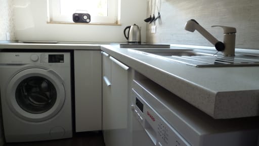 Rent 2 rooms apartment Düsseldorf | Entire place | Düsseldorf | Moderne, gemütliche 2-Zimmer Wohnung in Düsseldorf, kostenlose Parkplätze auf der Straße | Hominext