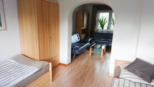 Rent 2 rooms apartment Duisburg | Entire place | Duisburg | Ferienhaus in guter Wohnlage mit hervorragender Anbindung | Hominext