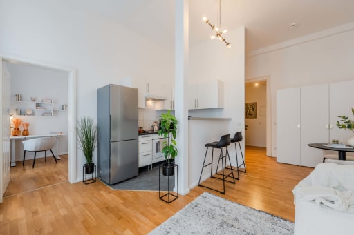 Miete 1 Zimmer Wohnung Berlin | Ganze Wohnung | Berlin | Sophistizierte Einfachheit: Stilvolles 2-Zimmer-Apartment mit Balkon | Hominext