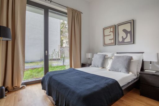 Rent 2 rooms apartment Berlin | Entire place | Berlin | Wunderschöne 3 Zi Wohnung mit viel Platz zum Wohlfühlen in rühiger Berliner Lage mit eigenem Garten | Hominext