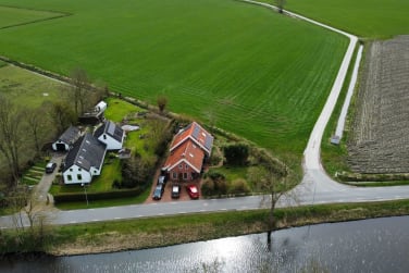 Vrijstaande woning in Garrelsweer