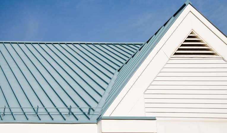 Standing seam metal roofing looks right at home on country-style homes, vacation homes, and contemporary architecture.