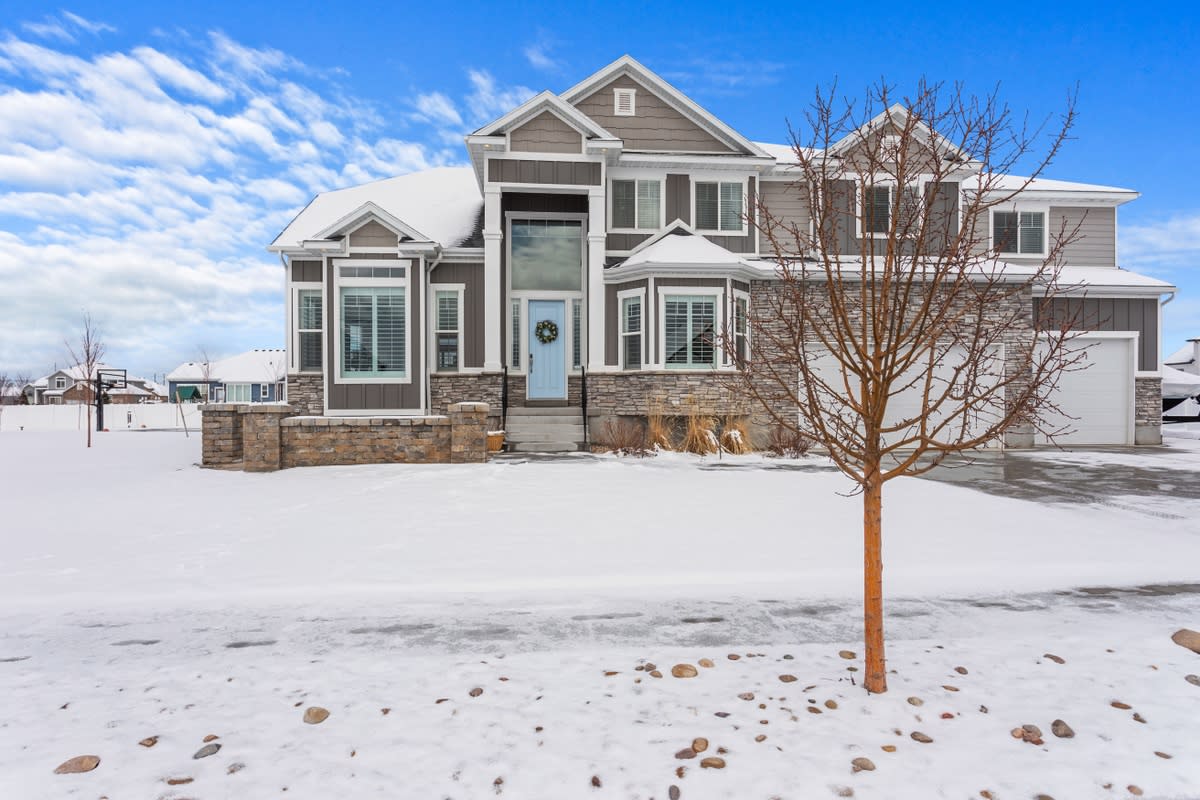 Home For Sale 1940 W Shadow Way, Kaysville UT 84037 Homie