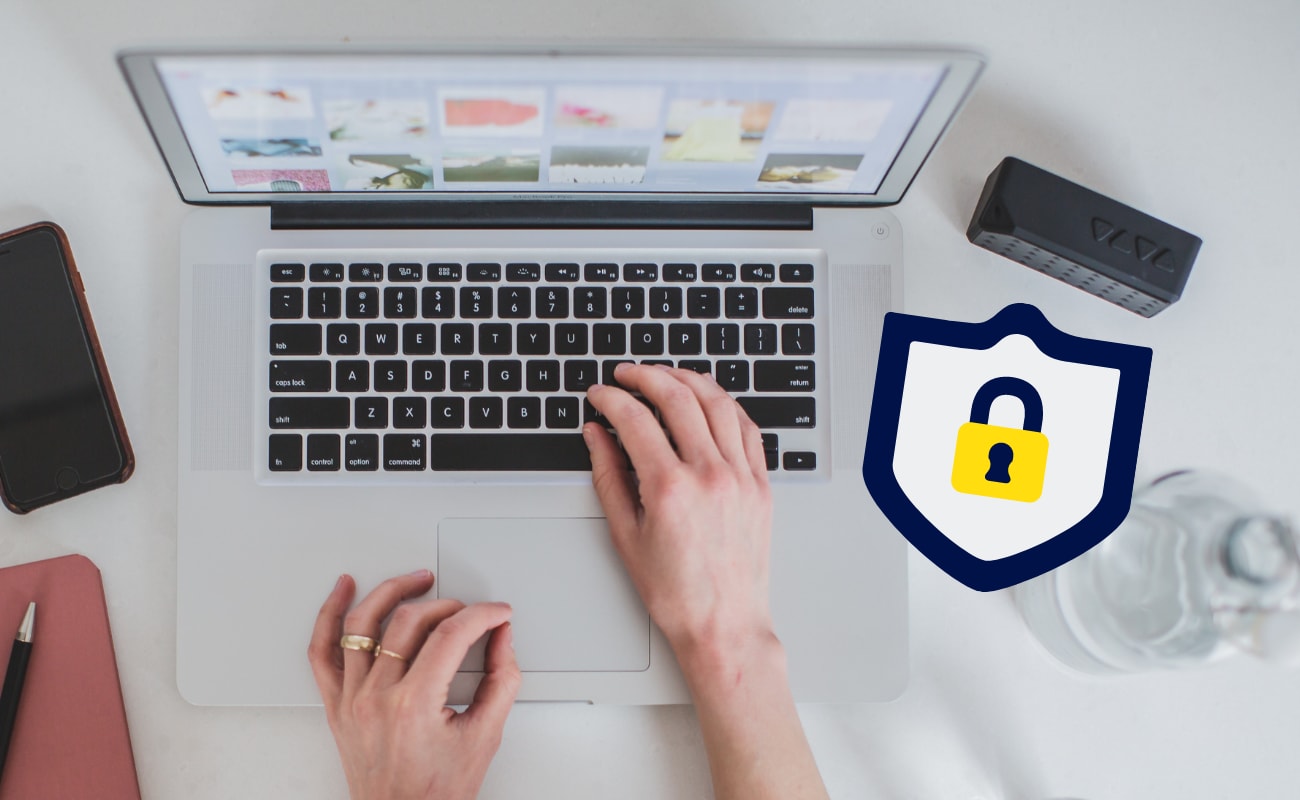 Person on laptop using digital advertising privacy