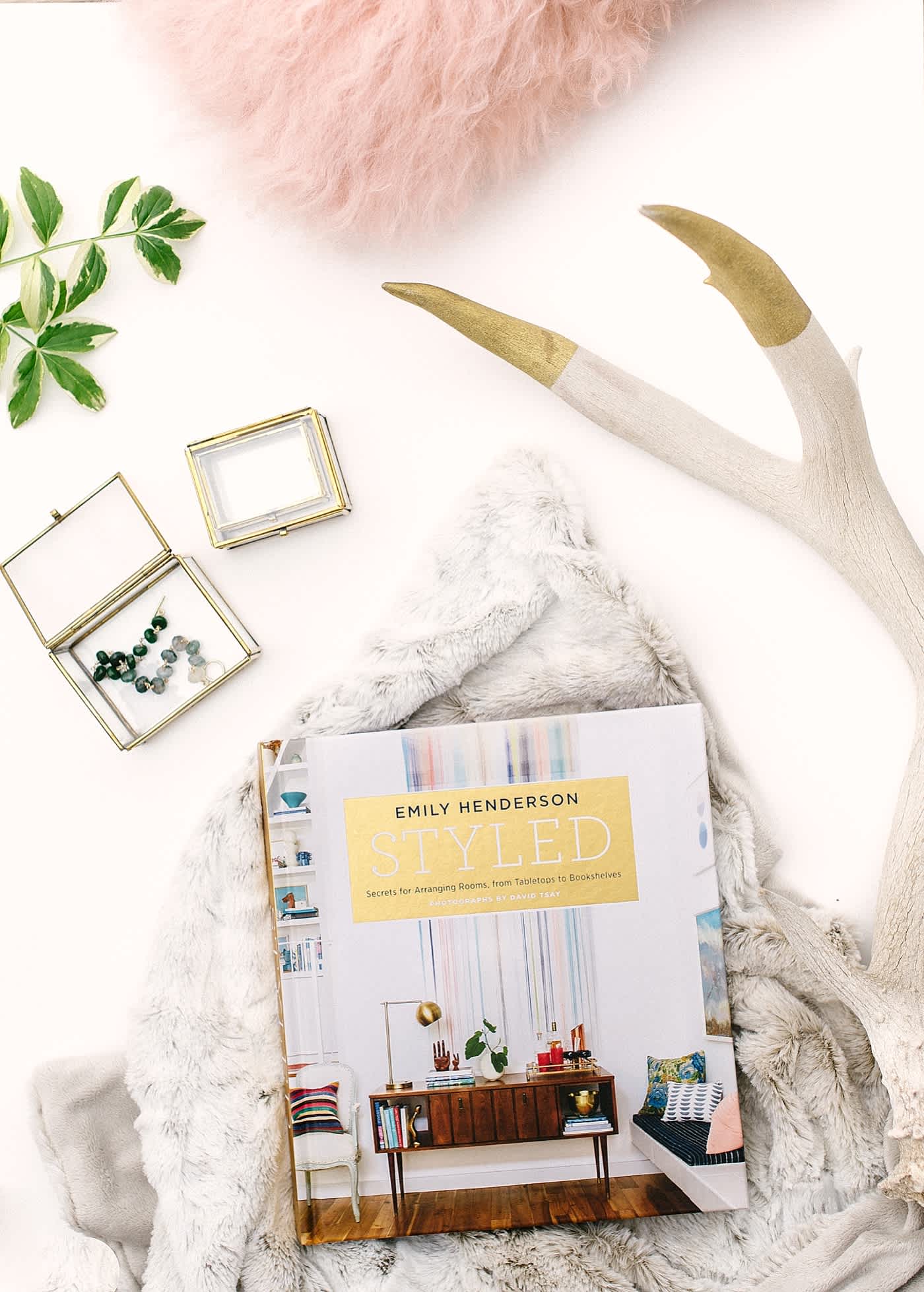 How to leverage your social media | by Jenna Kutcher via the Rising Tide Society