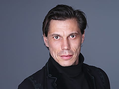 Tókos Attila Magyarország Érdemes Művésze