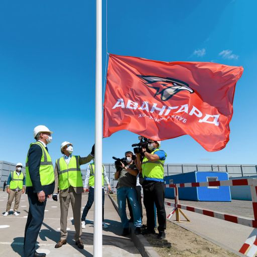 Флаг ХК Авангард Открытие строительства новой "Арены Омск»"