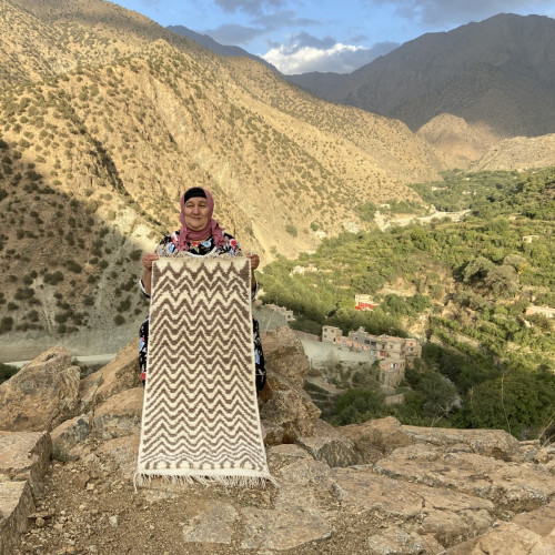 Handmade pileknot rug